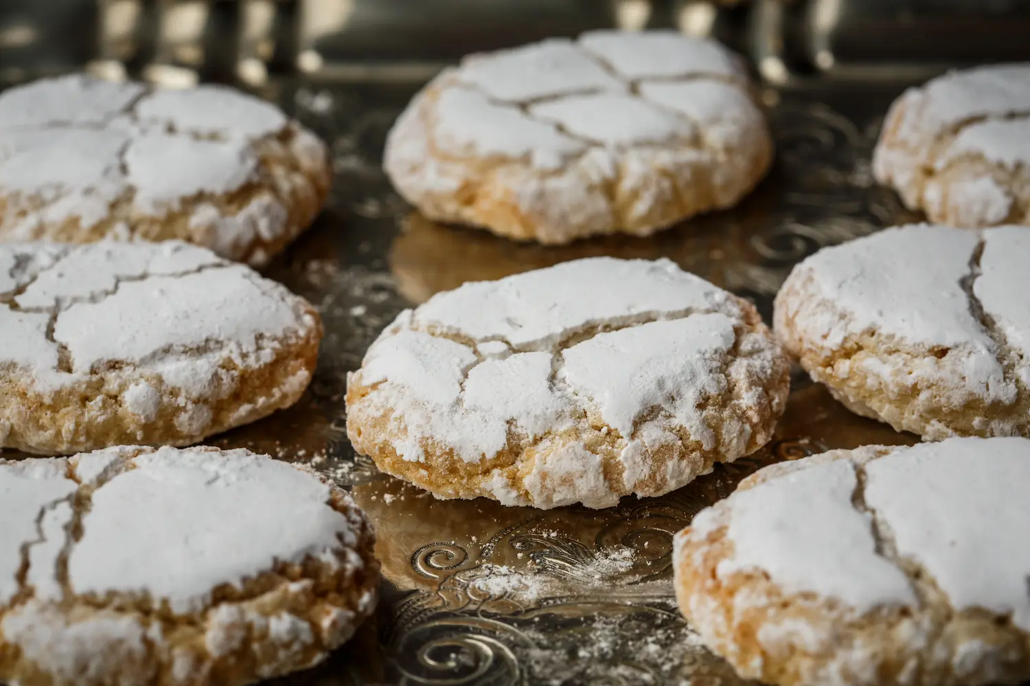Ricciarelli biscuits