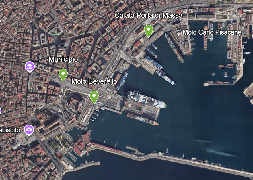 Locations of Municipio Metro, Molo Beverello and Calata Porta di Massa