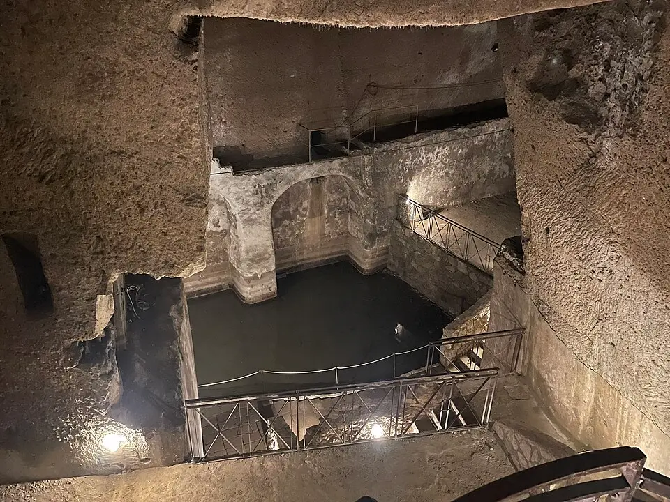 Naples Sotterranea (Underground)