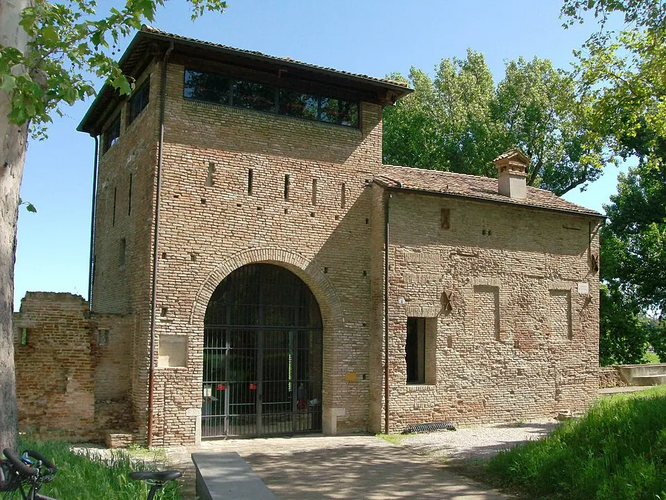 Porta degli Angeli - along the Ferrara City Walls. 